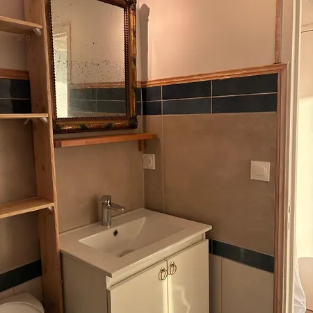 בית אירוח Avec Salle De Bain, Cuisine, Balcon, Clim Et Parking Prive ,bordeaux Centre Nansouty בורדו